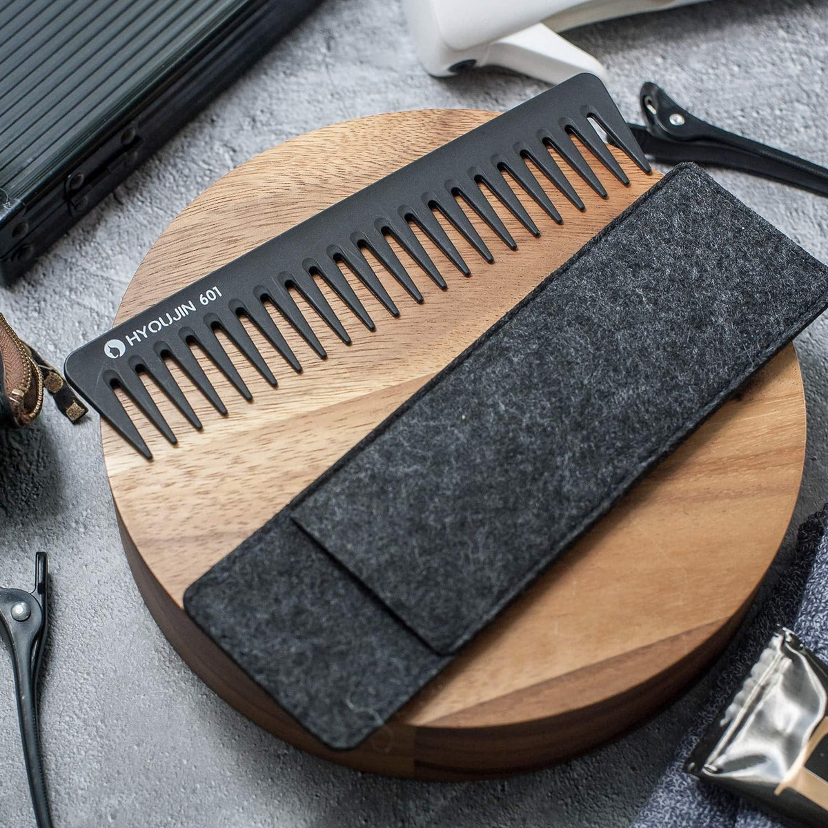 601 Black Carbon Wide Tooth Comb Detangling Comb Detangler Hair Comb for Long Wet Hair Hair Straighten Curly Hair 230℃ Heat Resistan
